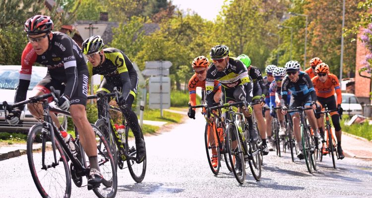 améliorez vos performances cyclistes grâce à des conseils d'entraînement, des techniques de nutrition et des stratégies de récupération adaptées. découvrez comment optimiser votre vélo et votre condition physique pour atteindre de nouveaux sommets.