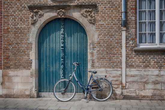 découvrez notre gamme de vélos urbains, alliant style et fonctionnalité pour vos trajets quotidiens. profitez d'une conduite confortable et de designs modernes adaptés à la ville.