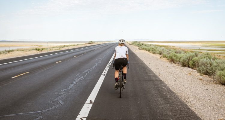 découvrez le monde du cyclisme : conseils, techniques, équipements et destinations idéales pour les passionnés de vélo. que vous soyez débutant ou expert, trouvez ici tout ce qu'il vous faut pour vivre votre passion sur deux roues.