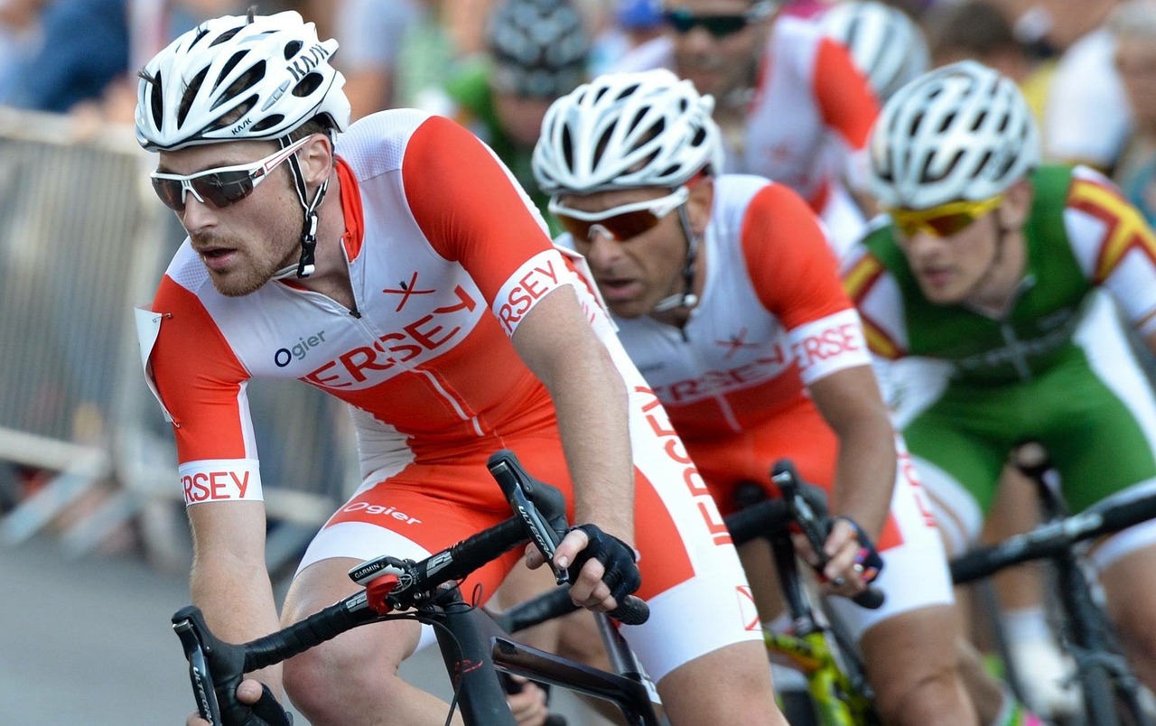 participez à notre compétition de cyclisme, un événement palpitant qui rassemble des passionnés de vélo de tous niveaux. défiez-vous sur des parcours variés, profitez d'une ambiance conviviale et remportez des récompenses exceptionnelles. inscrivez-vous dès maintenant et pédalez vers la victoire !