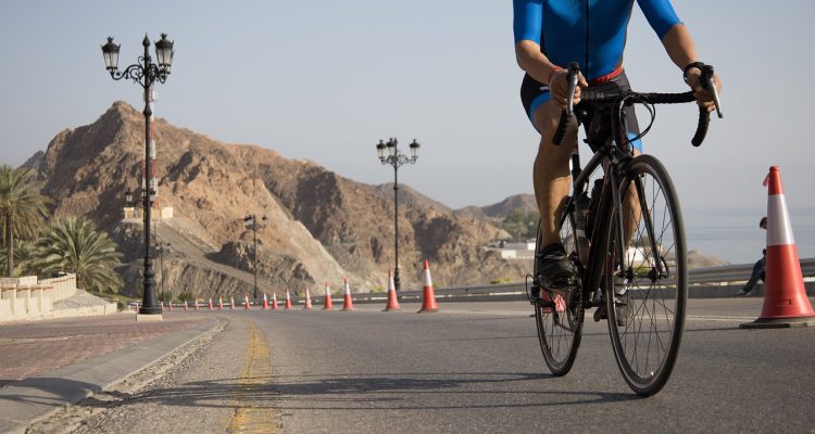 découvrez l'univers passionnant du cyclisme : conseils, techniques, meilleures pratiques et actualités pour les amateurs de vélo, que vous soyez débutant ou cycliste chevronné.