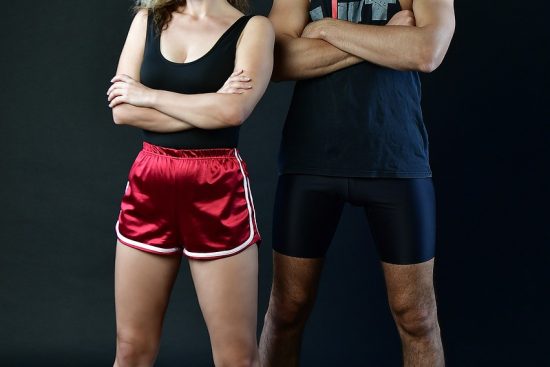 découvrez notre collection sportswear alliant confort et style pour vos activités sportives et vos moments de détente. des vêtements conçus pour performer tout en vous offrant une allure moderne et tendance.