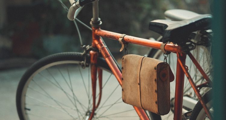 découvrez des itinéraires de vélo inoubliables adaptés à tous les niveaux. explorez des paysages pittoresques, des pistes cyclables sécurisées et des conseils pratiques pour planifier votre prochaine aventure à deux roues.