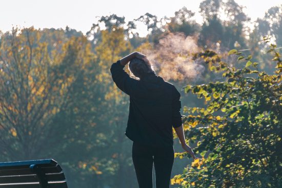 découvrez les avantages du stretching : améliorez votre flexibilité, réduisez le stress, prévenez les blessures et favorisez la récupération musculaire. adoptez cette pratique essentielle pour un bien-être physique et mental optimal.