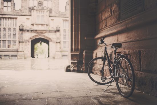 découvrez le monde du cyclisme : conseils pour débutants, itinéraires pittoresques, équipements essentiels et astuces pour améliorer votre performance. que vous soyez un passionné de vélo sur route ou un amateur de vtt, trouvez ici tout ce dont vous avez besoin pour profiter pleinement de votre passion !