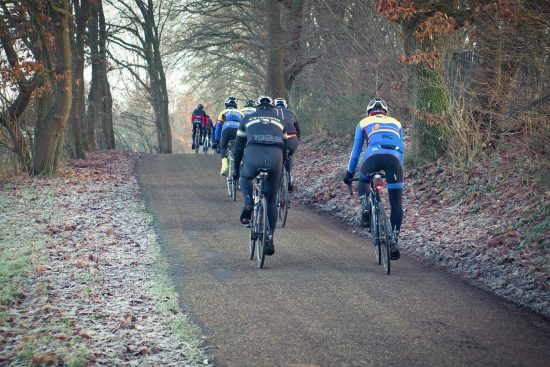 découvrez notre sélection d'événements cyclistes passionnants qui vous permettront de vivre votre passion pour le vélo, que vous soyez amateur ou professionnel. participez à des courses, des randonnées et des festivals autour du cyclisme, tout en explorant de magnifiques paysages.