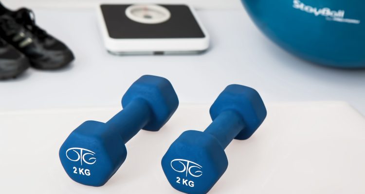découvrez l'énergie et la motivation des entraînements en groupe ! rejoignez des sessions dynamiques, encadrées par des coachs professionnels, et atteignez vos objectifs fitness tout en vous amusant avec d'autres passionnés de sport.