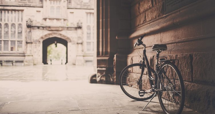découvrez l'univers fascinant des champions de cyclisme, leur parcours inspirant, les compétitions marquantes et les exploits qui font de ces athlètes des légendes du vélo. rejoignez-nous pour célébrer leur passion et leur détermination.