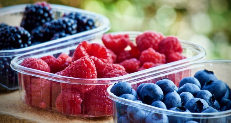 découvrez l'importance de la nutrition sportive pour optimiser vos performances et récupérer efficacement. apprenez à équilibrer vos repas et à choisir les bons suppléments pour maximiser vos résultats dans vos activités sportives.