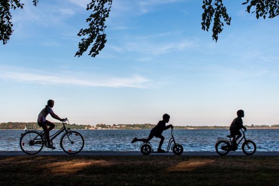 découvrez l'excitation du trial biking, un sport de vélo acrobatique qui teste votre équilibre et vos compétences techniques sur des parcours d'obstacles. idéal pour les amateurs de sensations fortes et de défis, plongez dans l'univers captivant de ce sport extrême et explorez des astuces, équipements et événements pour briller sur votre vélo.
