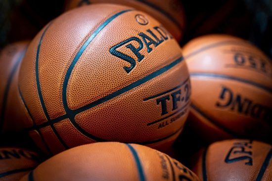 découvrez les nombreux avantages des sports d'équipe, tels que le développement de compétences sociales, l'amélioration de la condition physique, et le renforcement de l'esprit d'équipe. apprenez comment pratiquer une activité sportive collective peut transformer votre vie et celle de vos coéquipiers.