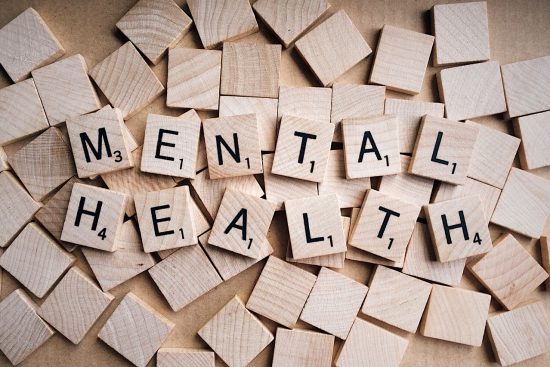 découvrez les clés de la résilience mentale : apprenez à surmonter les défis, à renforcer votre bien-être psychologique et à cultiver la force intérieure pour affronter les épreuves de la vie avec courage et sérénité.