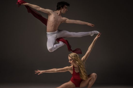 découvrez les bienfaits du stretching pour assouplir votre corps, améliorer votre posture et prévenir les blessures. apprenez des techniques adaptées à tous les niveaux pour intégrer le stretching dans votre routine quotidienne.