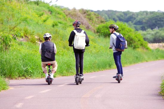 découvrez notre sélection de vélos électriques alliant performance et écologie. profitez de balades sans effort grâce à une autonomie optimisée et des designs innovants. explorez la ville autrement avec nos e-bike adaptés à tous les styles de vie.