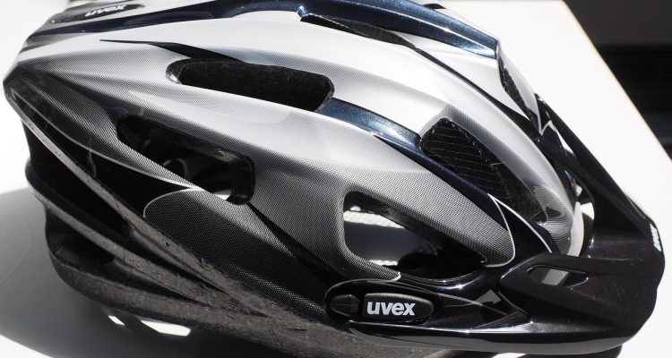 découvrez notre sélection de casques de vélo alliant sécurité, confort et style. protégez-vous efficacement tout en roulant avec élégance grâce à nos modèles adaptés à tous les cyclistes.