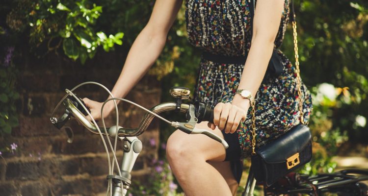 découvrez l'univers palpitant de la compétition de vélo : conseils, astuces, et équipements pour optimiser vos performances, que vous soyez débutant ou expert. rejoignez-nous et vivez l'adrénaline des courses cyclistes !