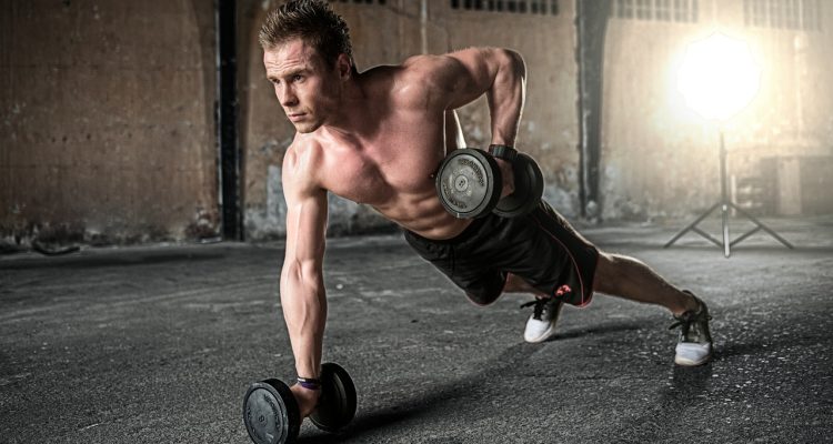 découvrez le cross-training, une méthode d'entraînement polyvalente qui combine différentes disciplines sportives pour améliorer votre force, votre endurance et votre agilité. que vous soyez débutant ou athlète confirmé, plongez dans un univers de fitness dynamique et transformez votre routine d'exercice.
