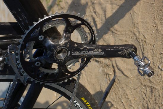découvrez le monde passionnant du cyclocross, une discipline rythmée par l'adrénaline et la technique. que vous soyez débutant ou expert, plongez dans les meilleurs conseils, les équipements indispensables et les événements incontournables pour profiter pleinement de cette activité cycliste unique.