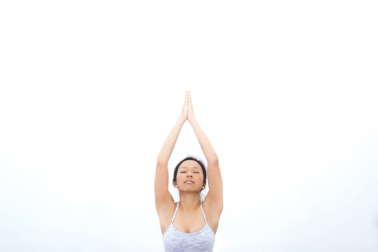 découvrez les bienfaits du stretching, une pratique essentielle pour améliorer votre souplesse, réduire les tensions musculaires et favoriser la relaxation. transformez votre routine quotidienne avec des étirements adaptés à tous les niveaux et profitez d'un corps plus détendu et performant.