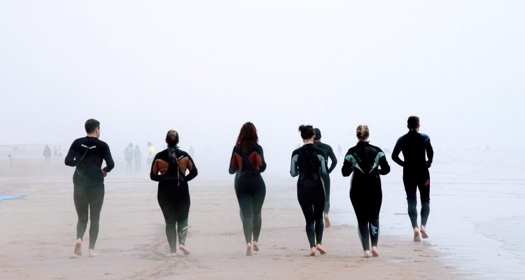 découvrez l'importance du warm-up : une préparation essentielle pour optimiser vos performances sportives. apprenez les meilleures techniques d'échauffement pour éviter les blessures et améliorer votre endurance.