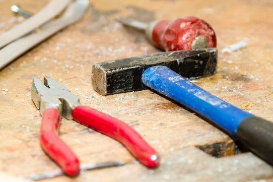 découvrez notre guide complet sur les outils de réparation de vélos. que vous soyez un cycliste amateur ou un professionnel, trouvez les meilleurs équipements pour entretenir et réparer votre vélo facilement.