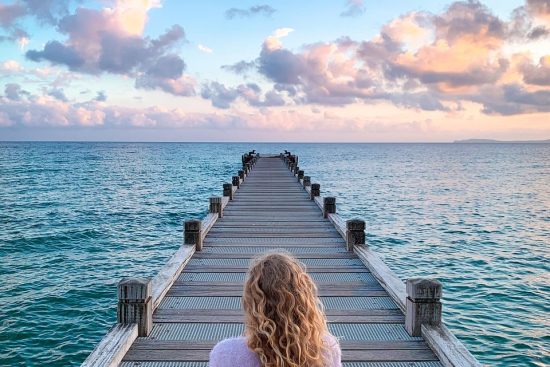découvrez les bienfaits de la méditation pour apaiser votre esprit, réduire le stress et améliorer votre bien-être. plongez dans des techniques simples et accessibles pour intégrer la méditation dans votre quotidien.