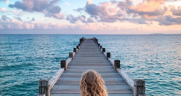 découvrez les bienfaits de la méditation pour apaiser votre esprit, réduire le stress et améliorer votre bien-être. plongez dans des techniques simples et accessibles pour intégrer la méditation dans votre quotidien.