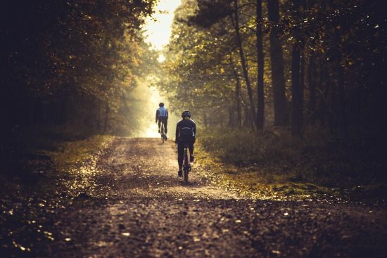 découvrez notre sélection d'équipements de cyclisme de haute qualité, conçus pour améliorer votre performance et votre confort sur deux roues. que vous soyez un cycliste amateur ou un professionnel, trouvez tout le nécessaire pour vos sorties : vélos, vêtements, accessoires et plus encore.