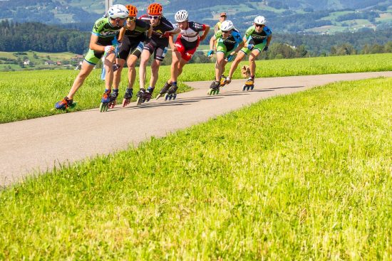 découvrez le monde des sports d'endurance, où la détermination et la résilience sont mises à l'épreuve. explorez des disciplines variées comme la course à pied, le cyclisme et la natation, et apprenez comment améliorer vos performances tout en profitant d'une vie active et saine.